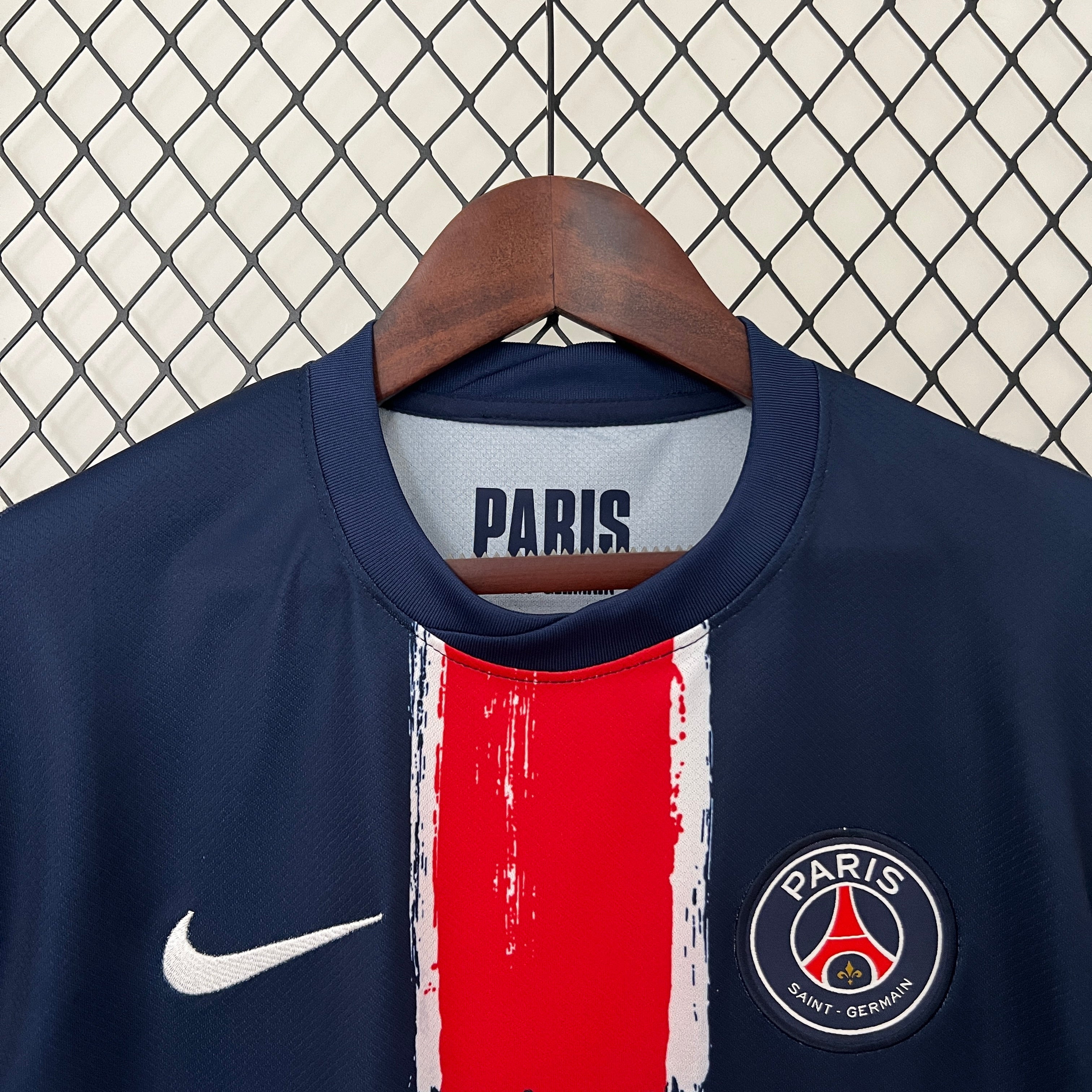 Image of 24/25 PSG home