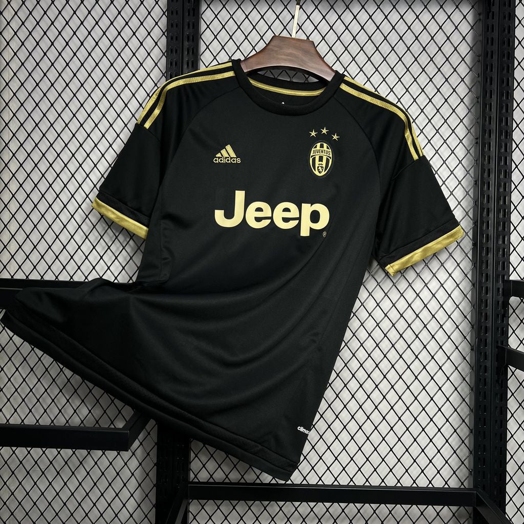 Juventus 2015/16 Thirds Away