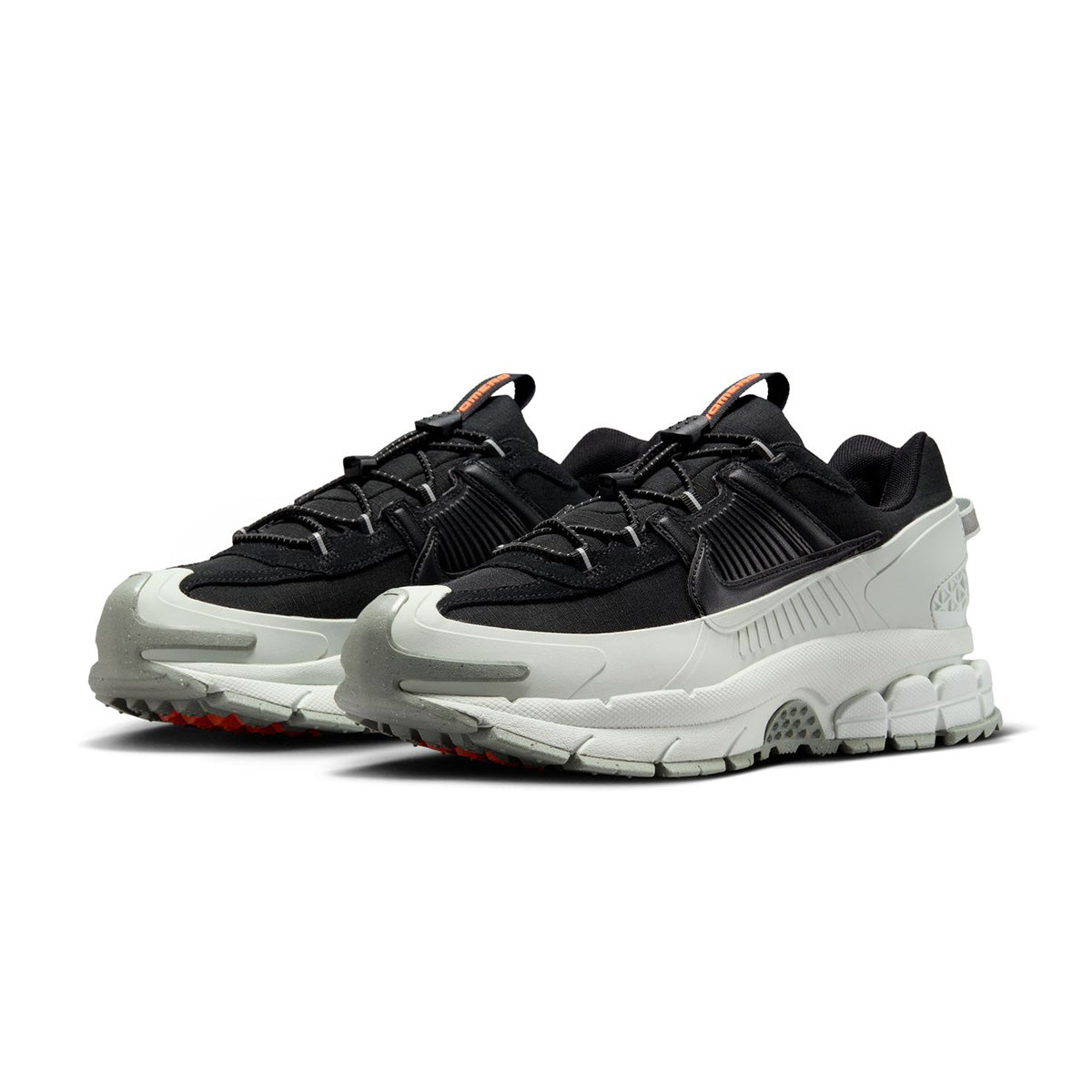 Image of Zoom Vomero Roam 'Black Light Silver'