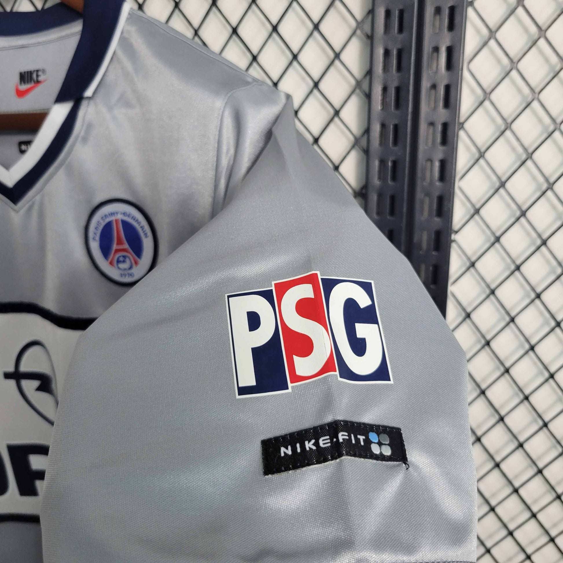 00-01 PSG Retro