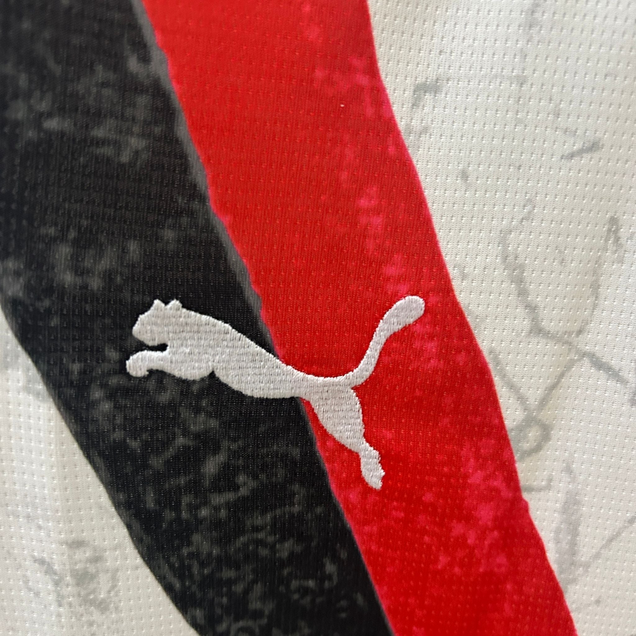 Image of 25/26 Manchester City Away Kit