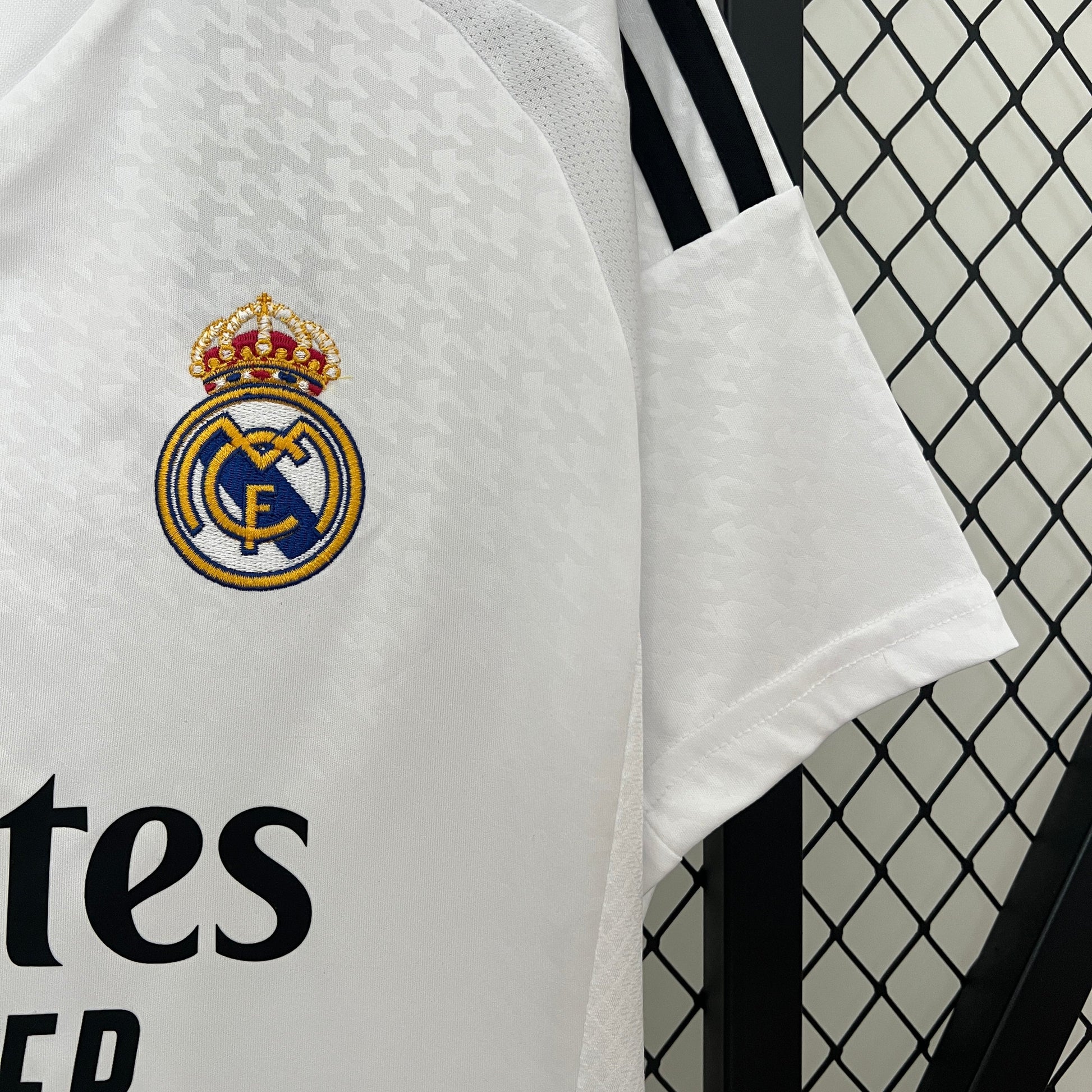 24/25 Real Madrid home