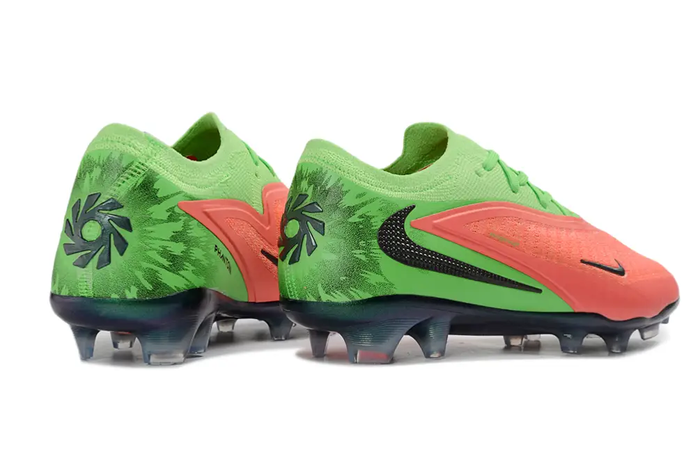 Image of NIKE Nike Phantom 6 Elite FG Soccer Cleats With Gripknit Touch - Soccer Shoes Soccer Shoe