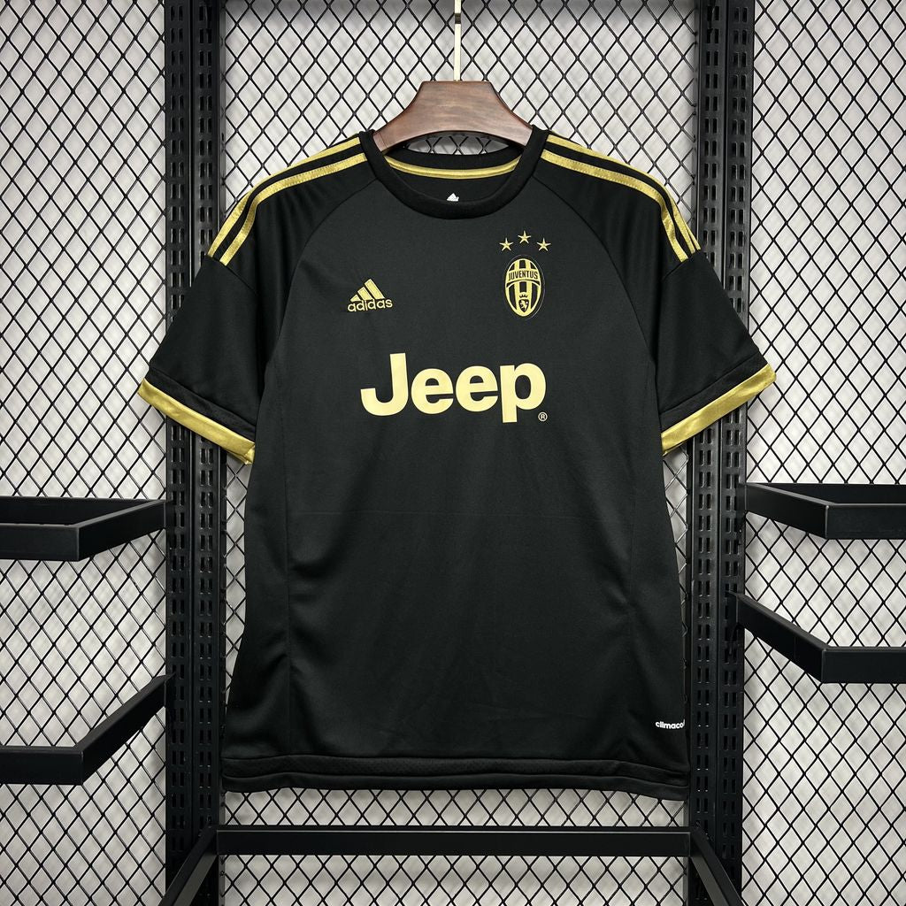 Juventus 2015/16 Thirds Away