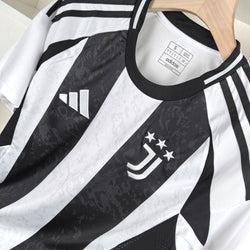 Image of 24-25 Juventus Home Kit