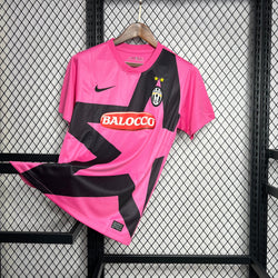 Image of Juventus 2011/12 Away Retro