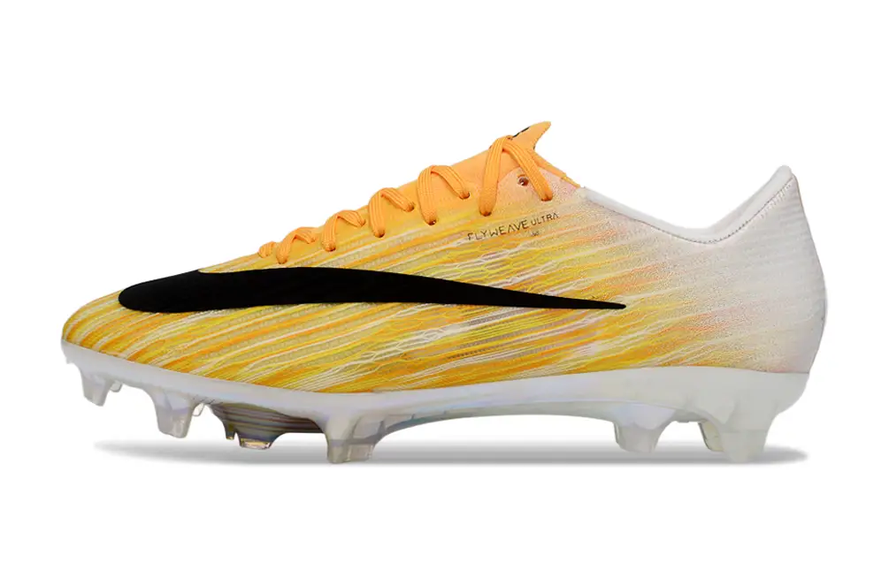 Image of High-end football boots, Nike Air Zoom Mercurial Vapor XVII Elite FG, for elite players