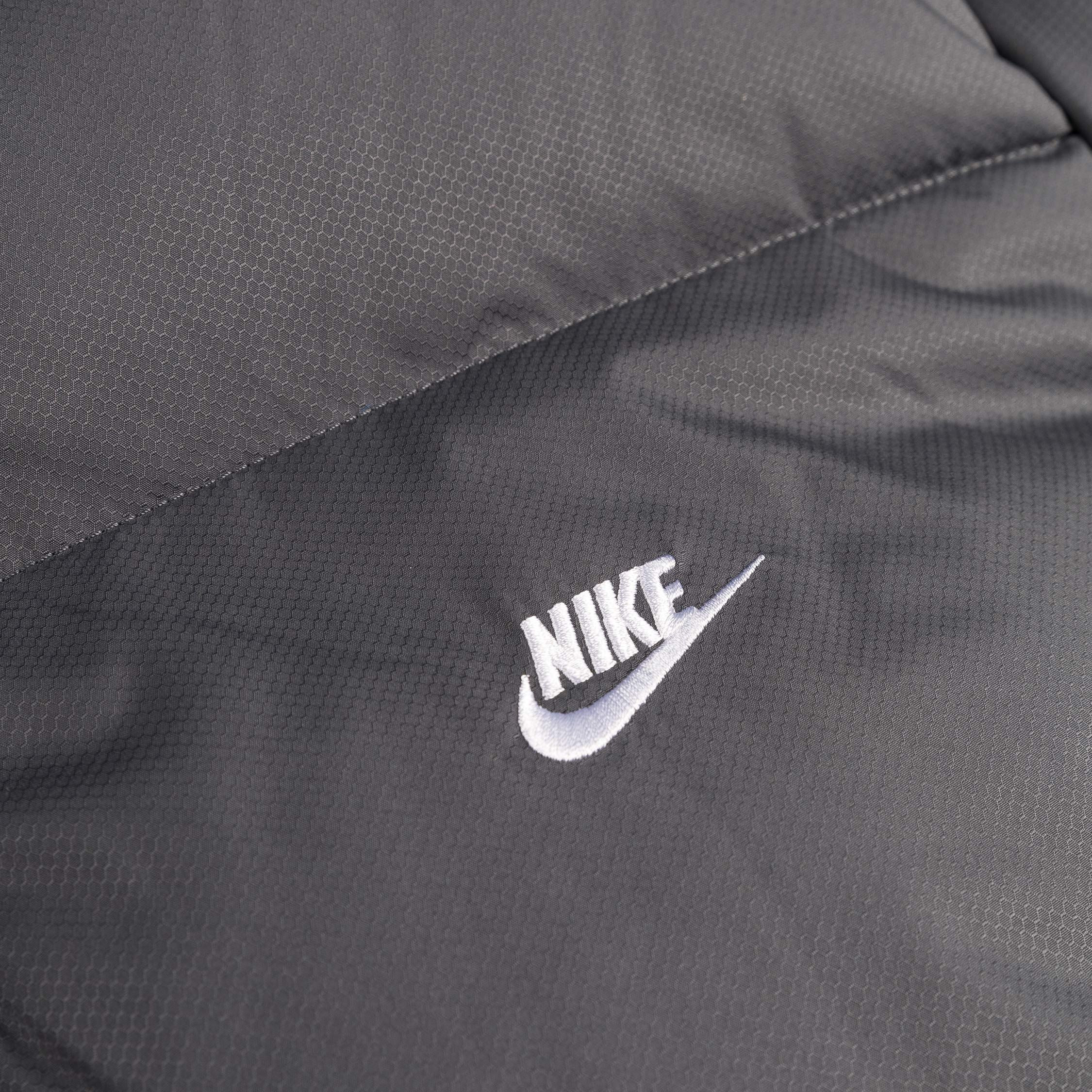 Image of Nike Club Puffer Jacket