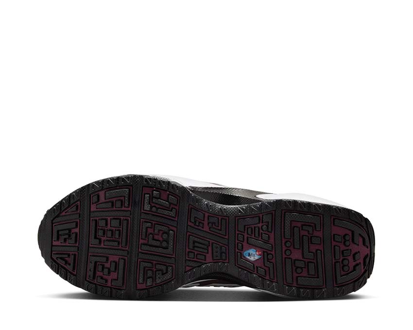 Image of Nike Air Max SNDR W Photon Dust / Night Maroon - Black - White FZ2068-002