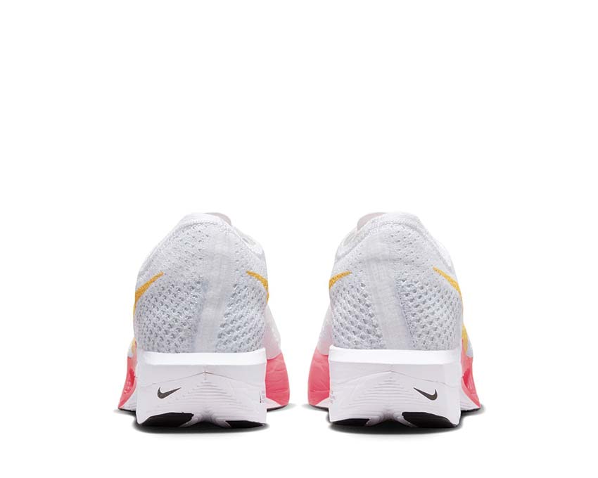 Image of Nike Vaporfly 3% W DV4130-101
