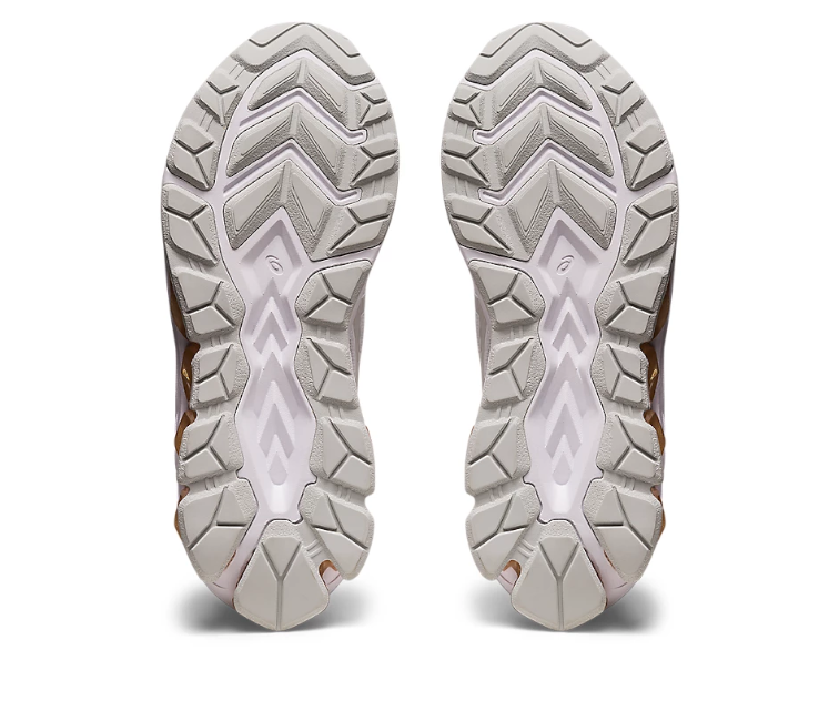Image of Women's ASICS Gel-Quantum 180 7 (White/Champagne)