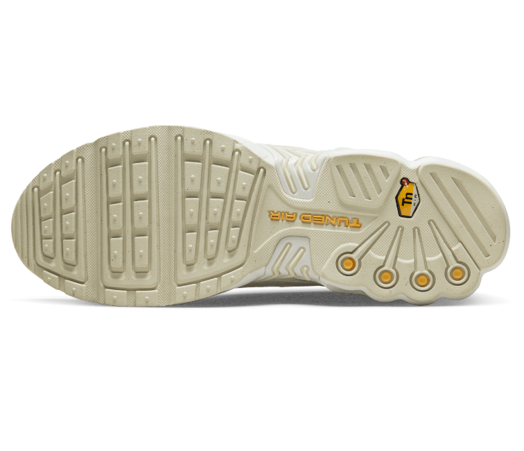 Image of Men's Nike Air Max Plus TN III (White/Gold)