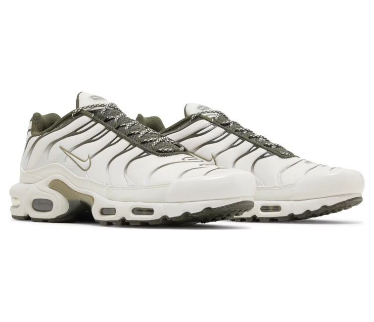 Image of Men's Nike Air Max Plus TN (Olive)