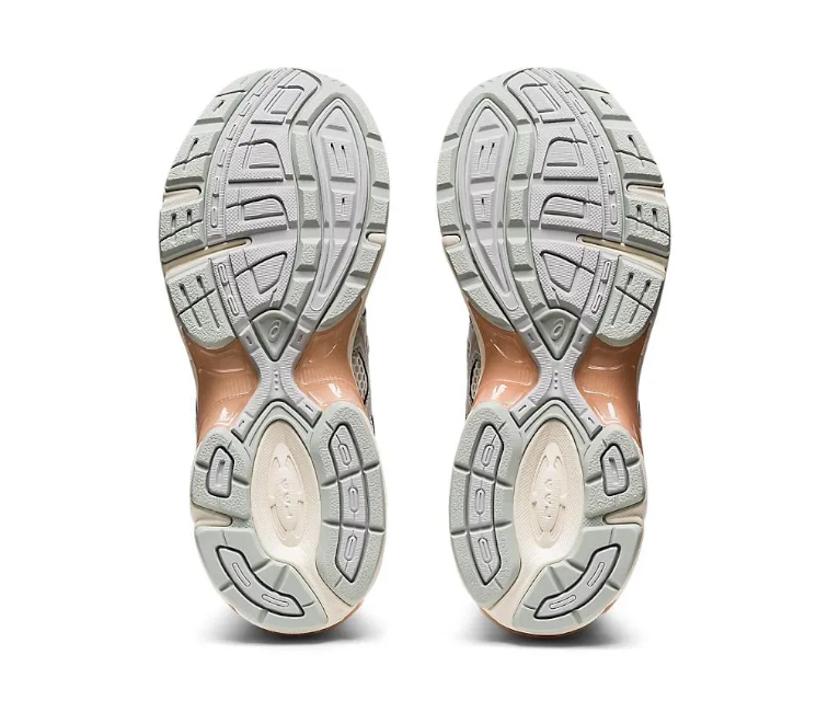 Image of Women's Asics Gel-1130 (Cream/Light Sage)