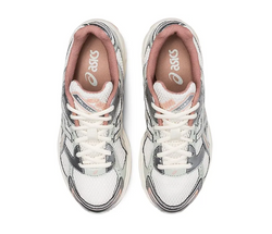 Image of Women's Asics Gel-1130 (Cream/Light Sage)