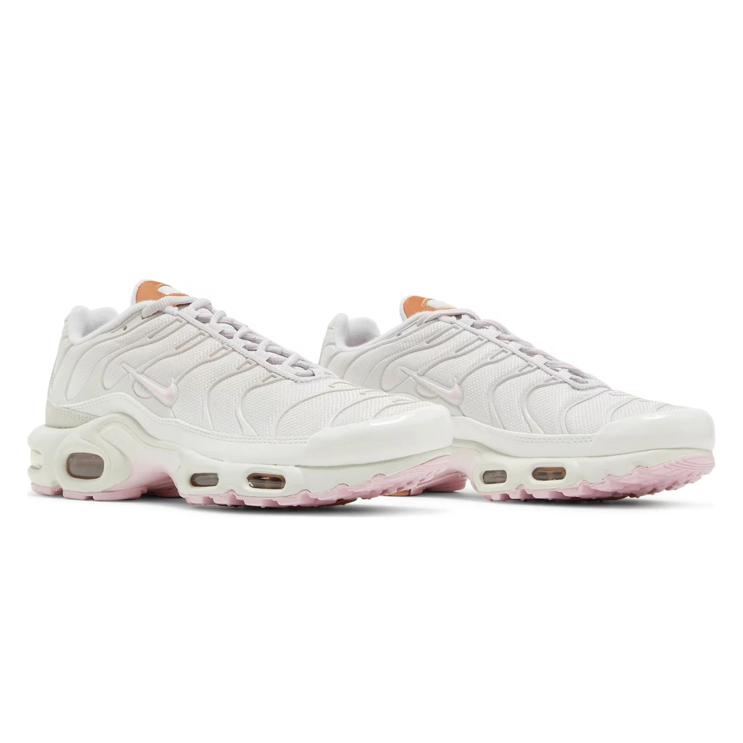 Image of Women's Nike Air Max Plus TN (Vast Grey/Pink Foam)