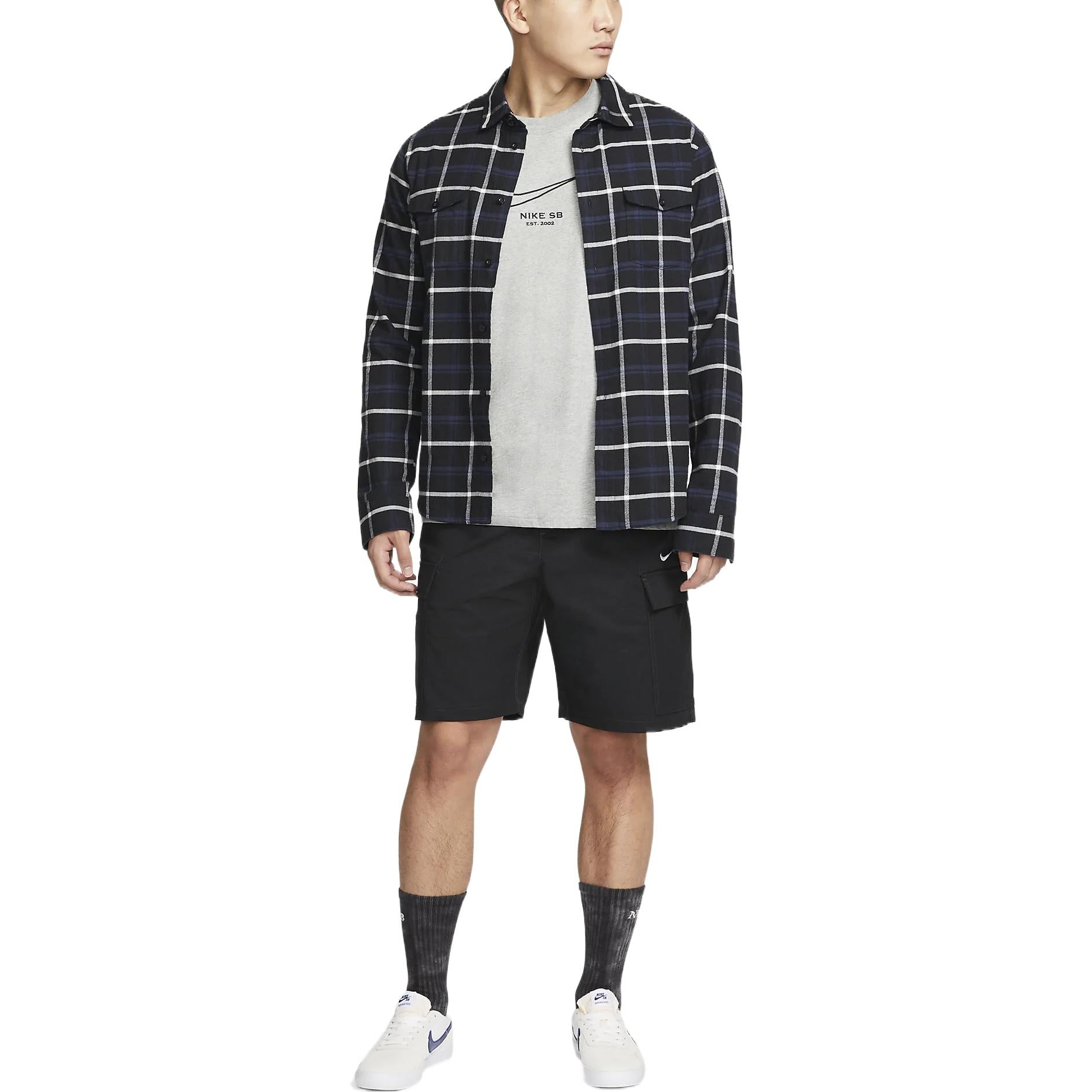 Image of Men's Nike Solid Color Button Cargo Shorts Black DQ6293-010