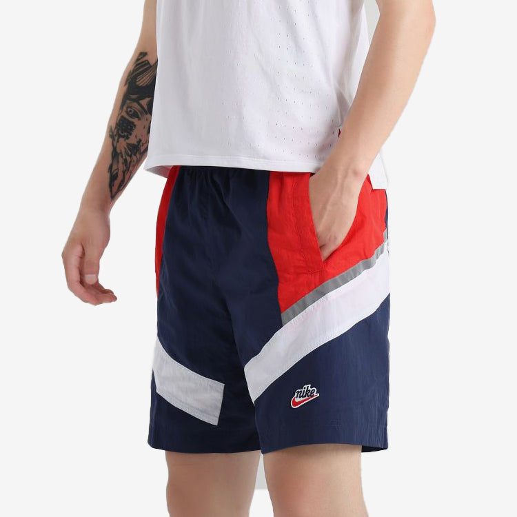 Image of حذاء Nike Sportswear Heritage Windrunner باللون الأحمر الداكن والأبيض CU4437-410