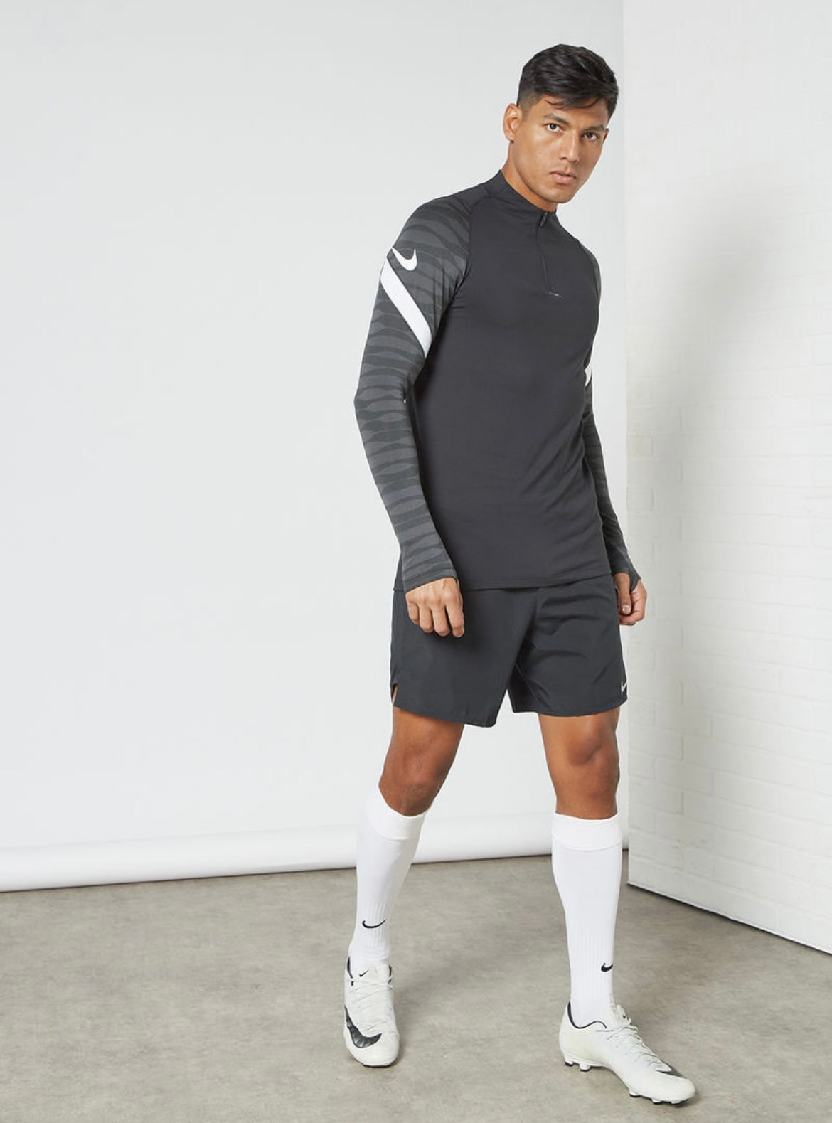 Nike Dri-FIT Strike Drill Top