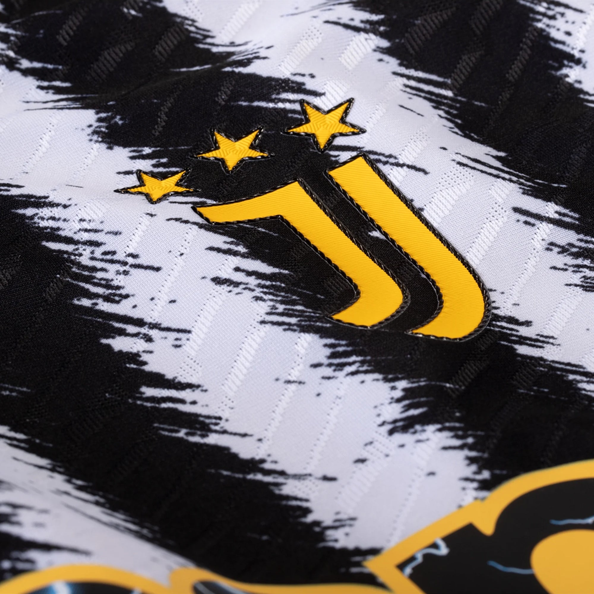 Image of adidas Weah Juventus Home Authentic Trikot 23/24 mit Serie A Patch (Schwarz/Weiß)