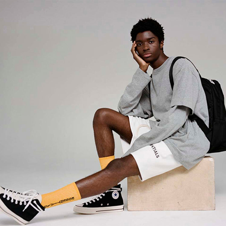 Fear of God Essentials FW18 Grafik-SweatshortsWeiß FOGPAMZ-WH-01