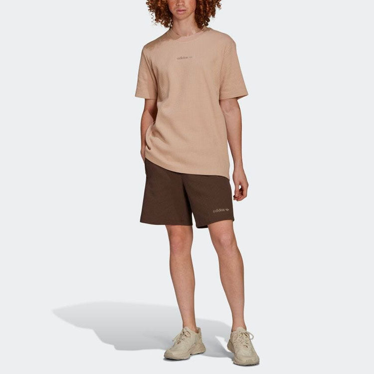 Image of Herren adidas Printing Straight Shorts Braun HP0422