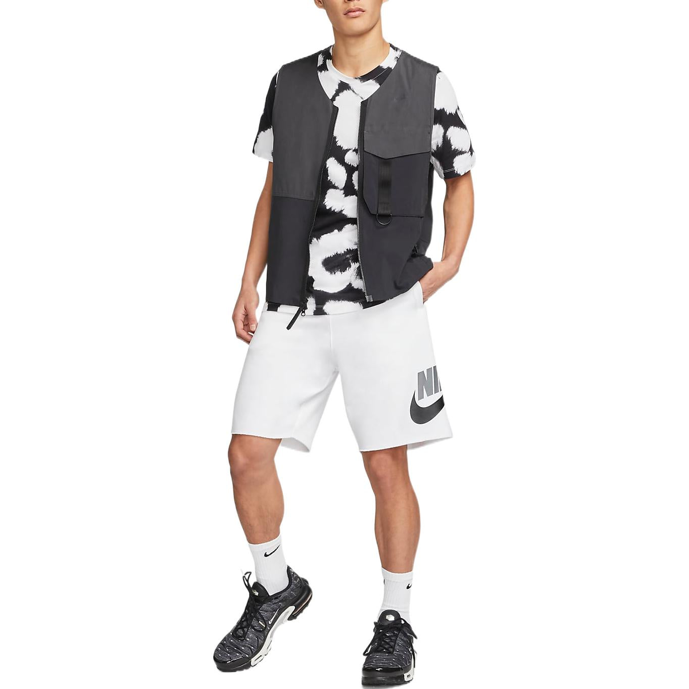 Image of Men's Nike Casual Logo Printing White Straight Shorts DM6818-100
