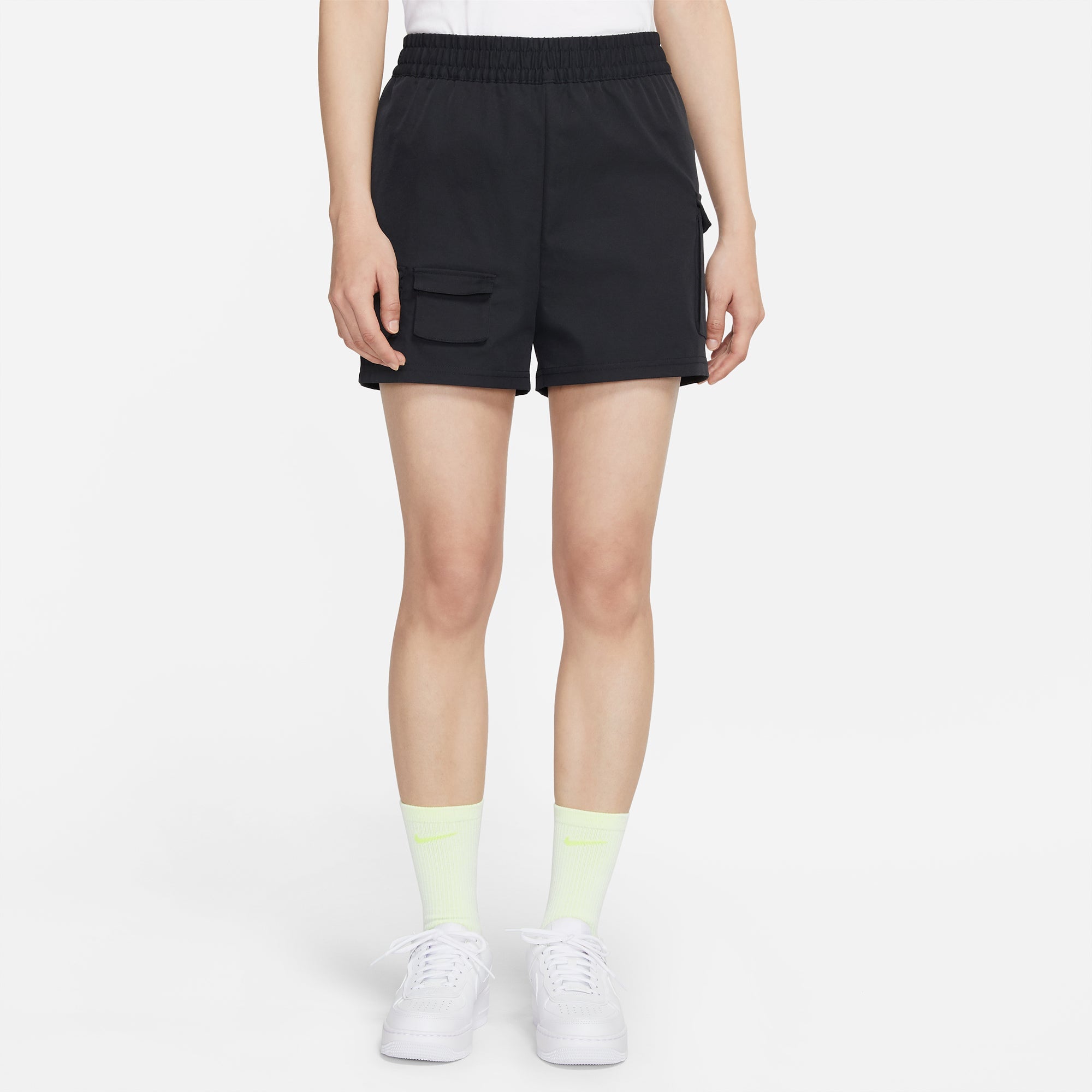 Image of (WMNS) Nike Sportswear Swoosh Sports Running Mehrere Taschen Gewebte Shorts Schwarz