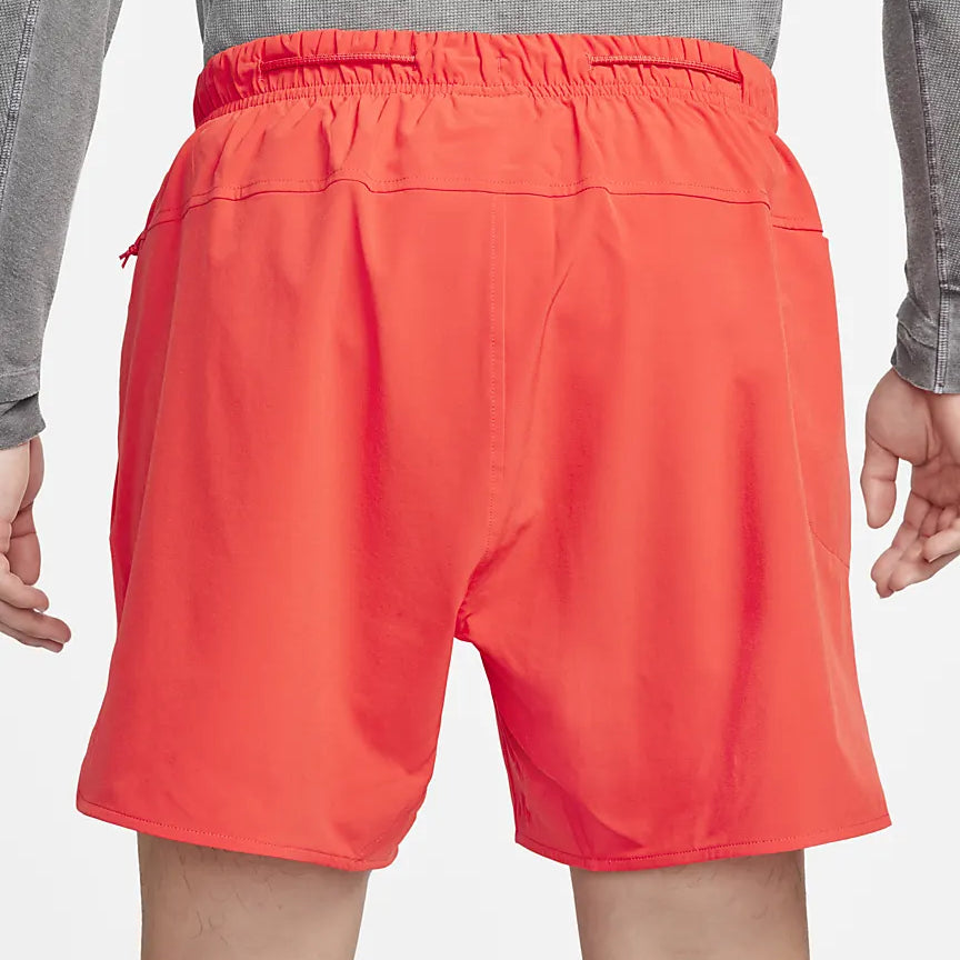 شورت Nike ACG DF New Suns باللون البرتقالي والأحمر DN3956-696