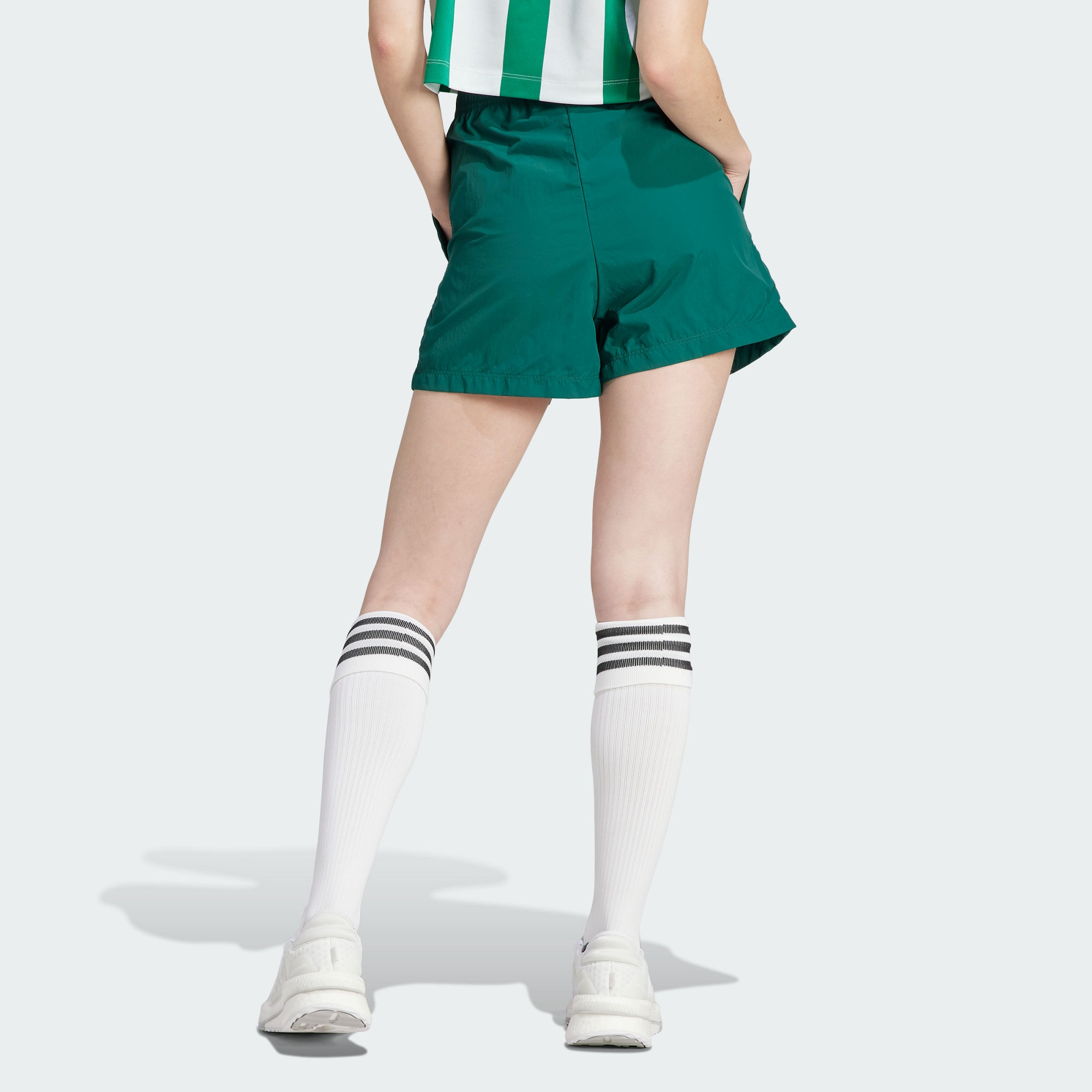 (WMNS) adidas Tiro Snap-Button Shorts 'Green' IM5015