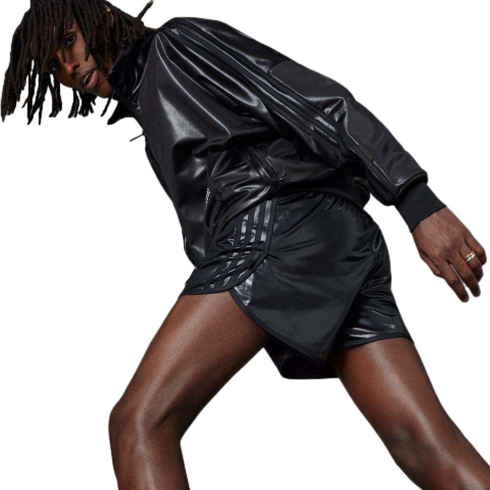 Image of adidas originals FW22 Logo HM6464
