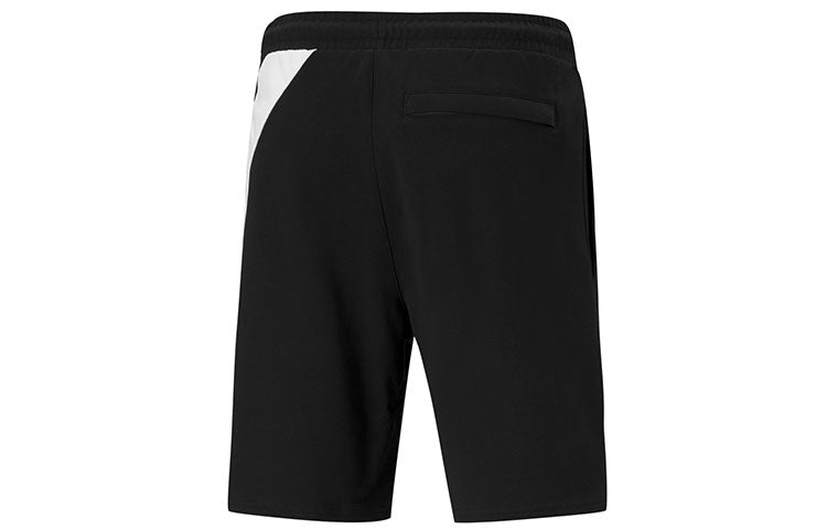 شورت رياضي برباط وطباعة شعار PUMA Intl باللون الأسود 599813-01