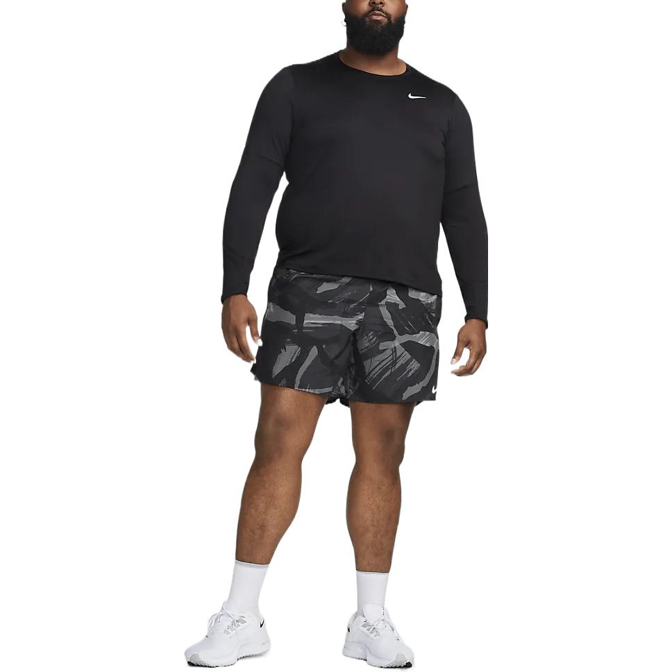 Image of Nike Challenger Camo Shorts 'Schwarz' DQ4727-010