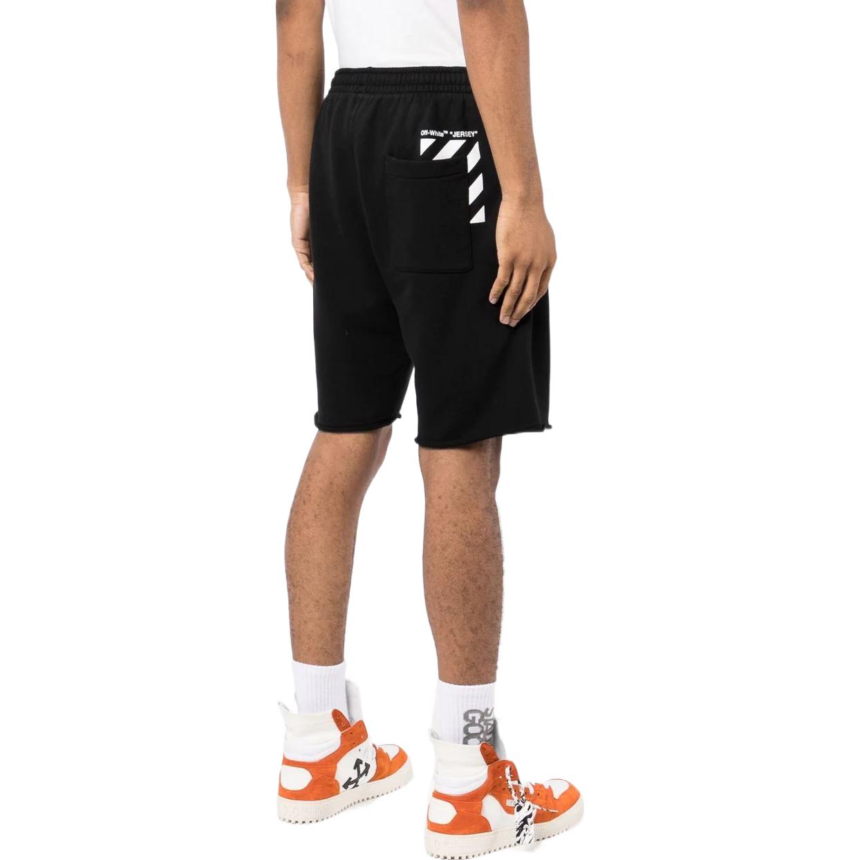 Image of حذاء رجالي مستقيم بحزام مطاطي من OFF-WHITE بلون سادة ونمط طباعة على الظهر