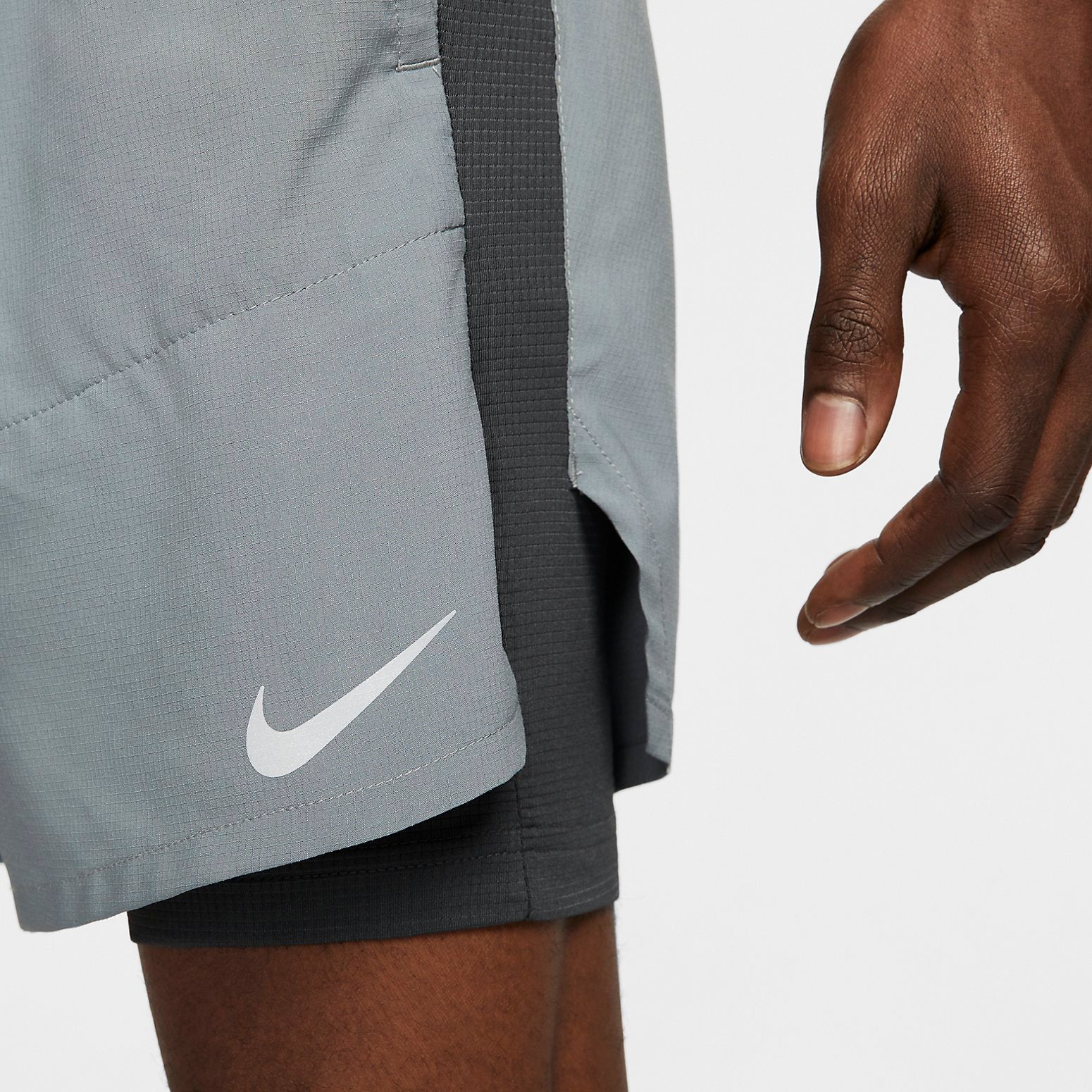 Image of Nike Stride Dri-FIT Hybrid Running Shorts 'Sliver' DM4757-084