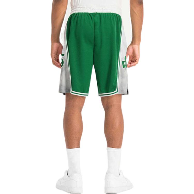 Image of Men's Nike Boston Celtics Colorblock Straight Shorts Green DB4127-312